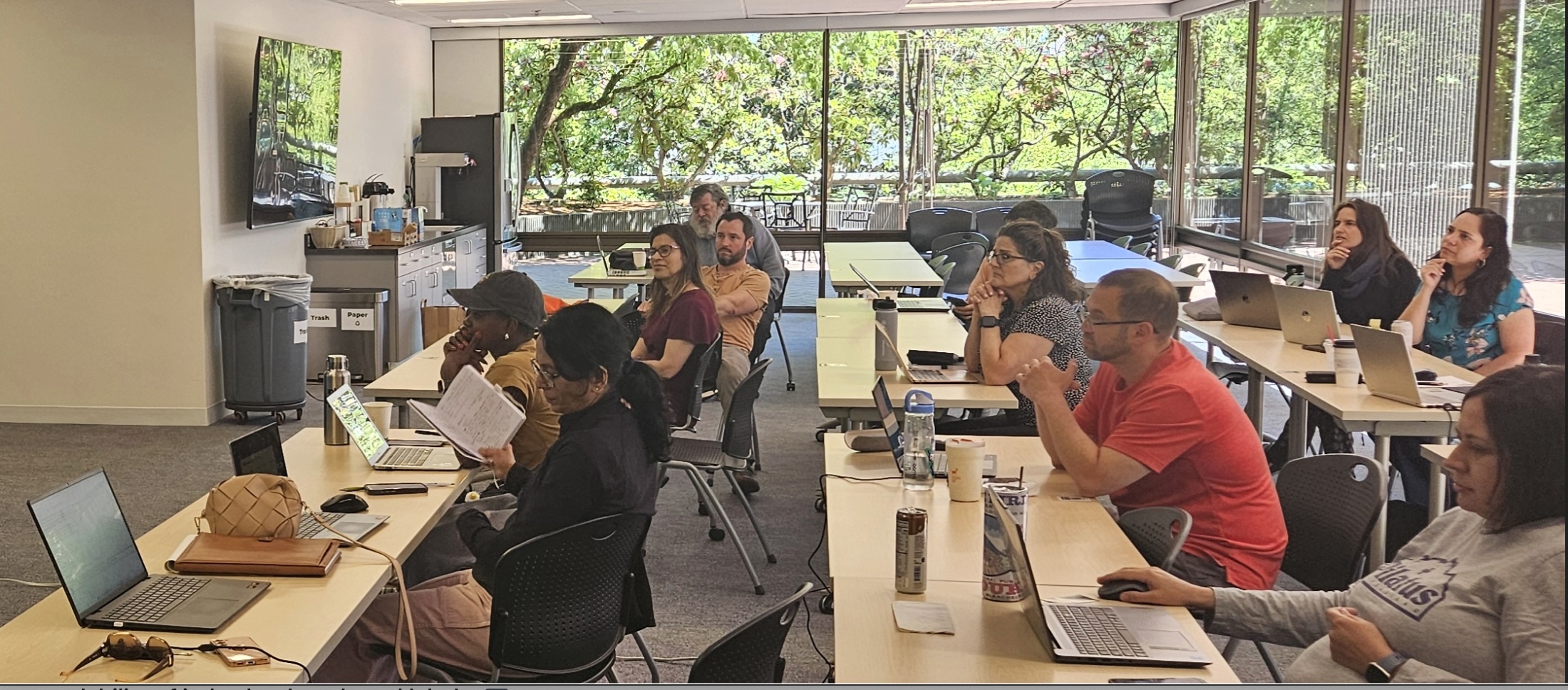 Cohort During a Course Presentation